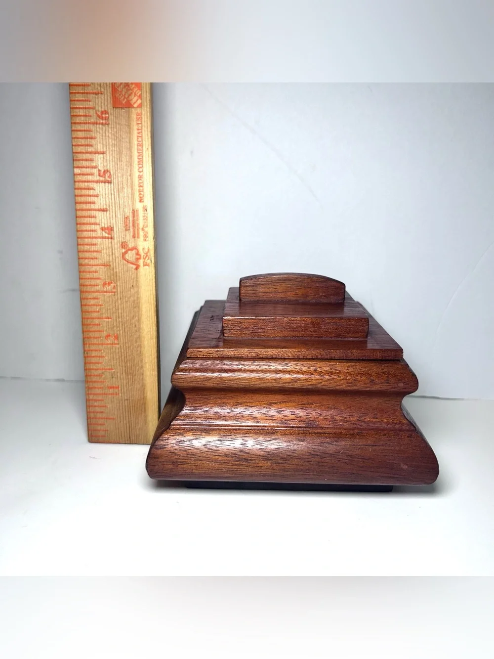 The Bombay Company Mahogany Small Ring Box Green Felt Lined